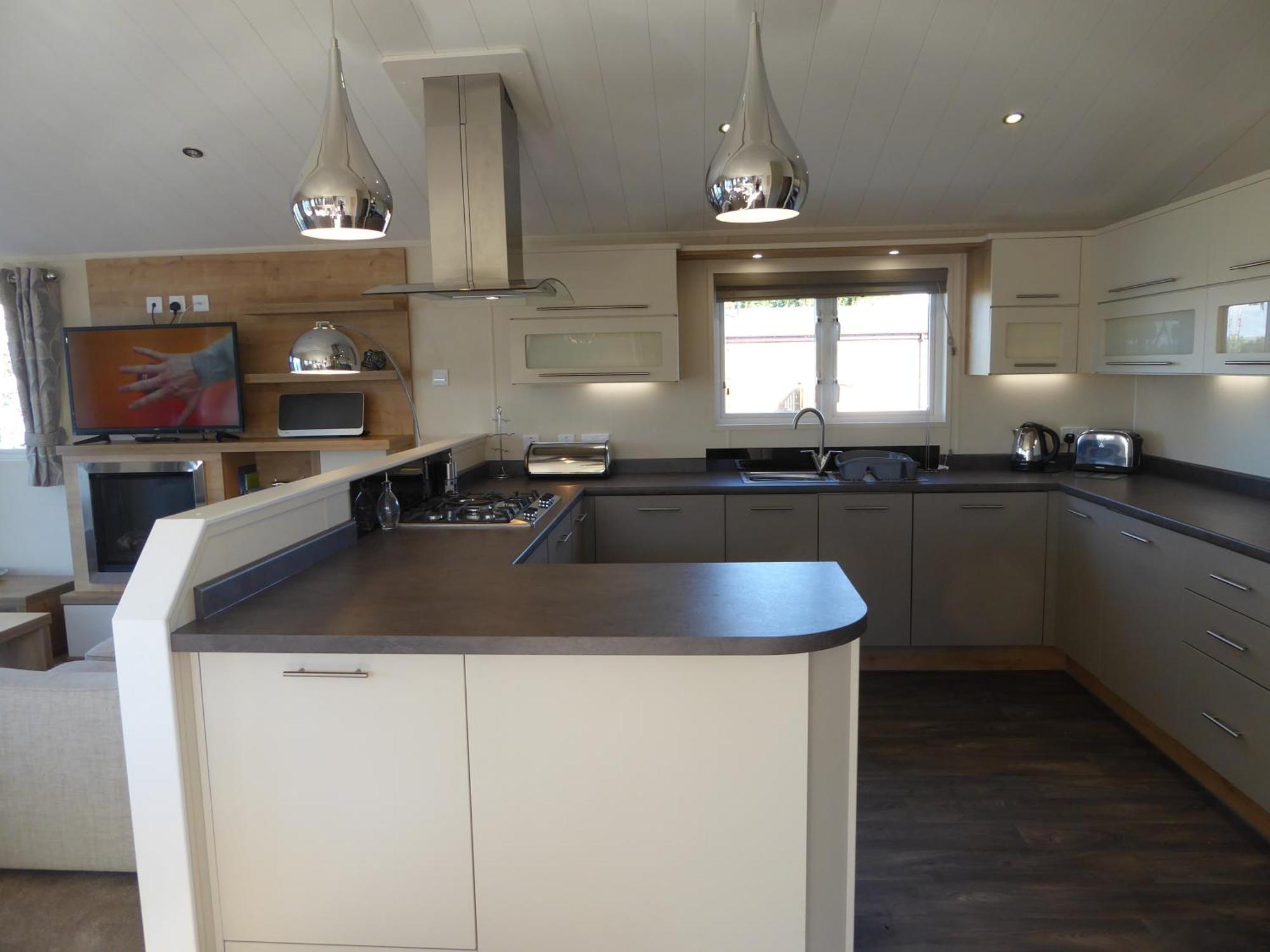 Fable Lodge Tattershall Lakes - Luxury Lakeside Lodge With Hot Tub Zewnętrze zdjęcie